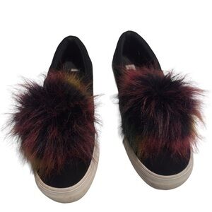 Steve Madden Great Pom Pom slip on‎ sneakers size 8